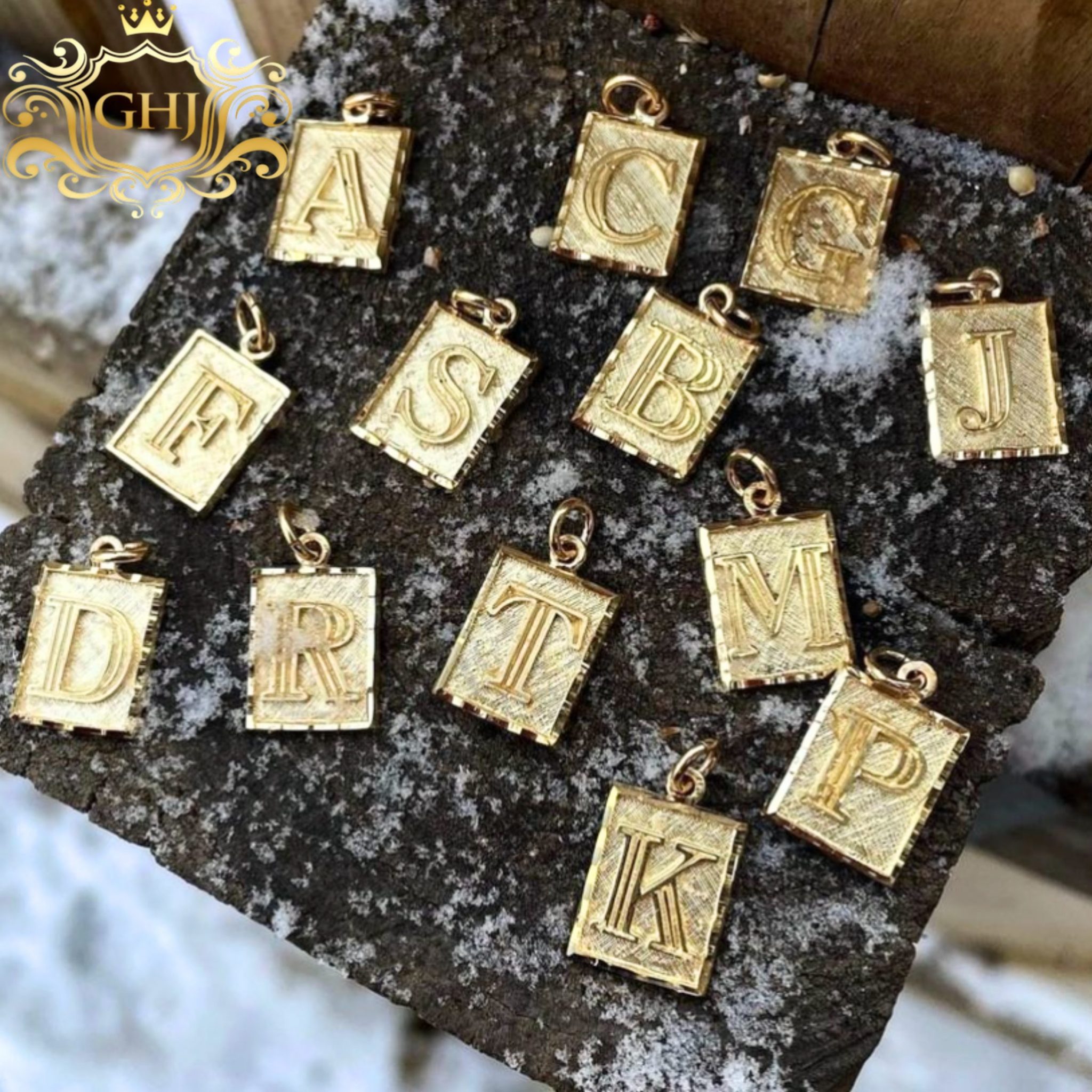 Letter V Square - Pendant - Golden Hand Jewellery