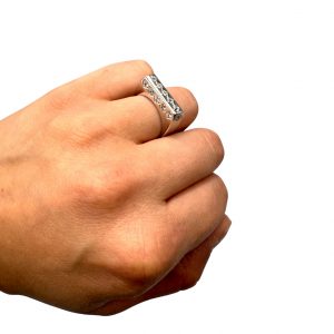 White gold Bar 14k - C.Z. Ring - Image 3