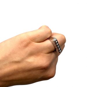 White gold Bar 14k - C.Z. Ring - Image 4