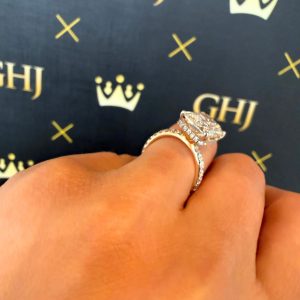 Radiant Cut 6.9ct Lab #69 - Diamond Ring - Image 3