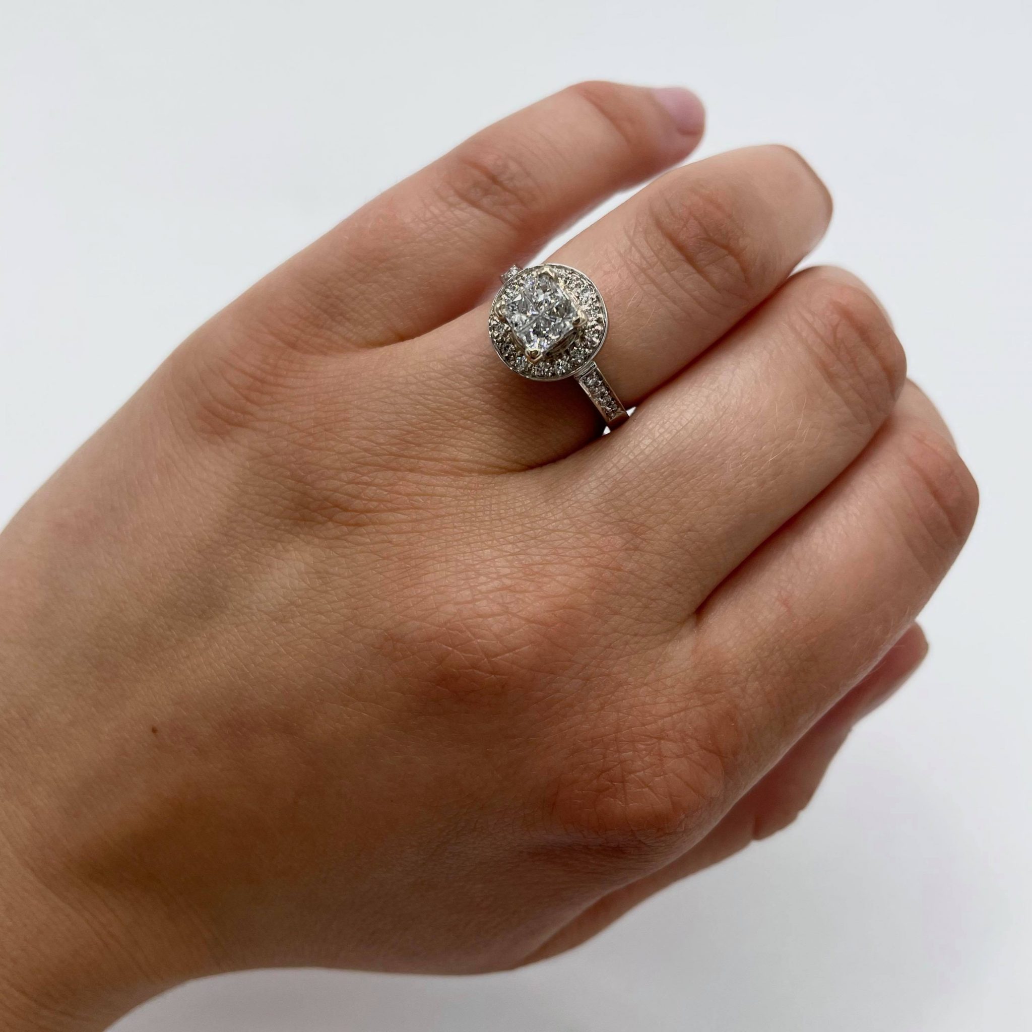 Home Golden Hand Jewellery