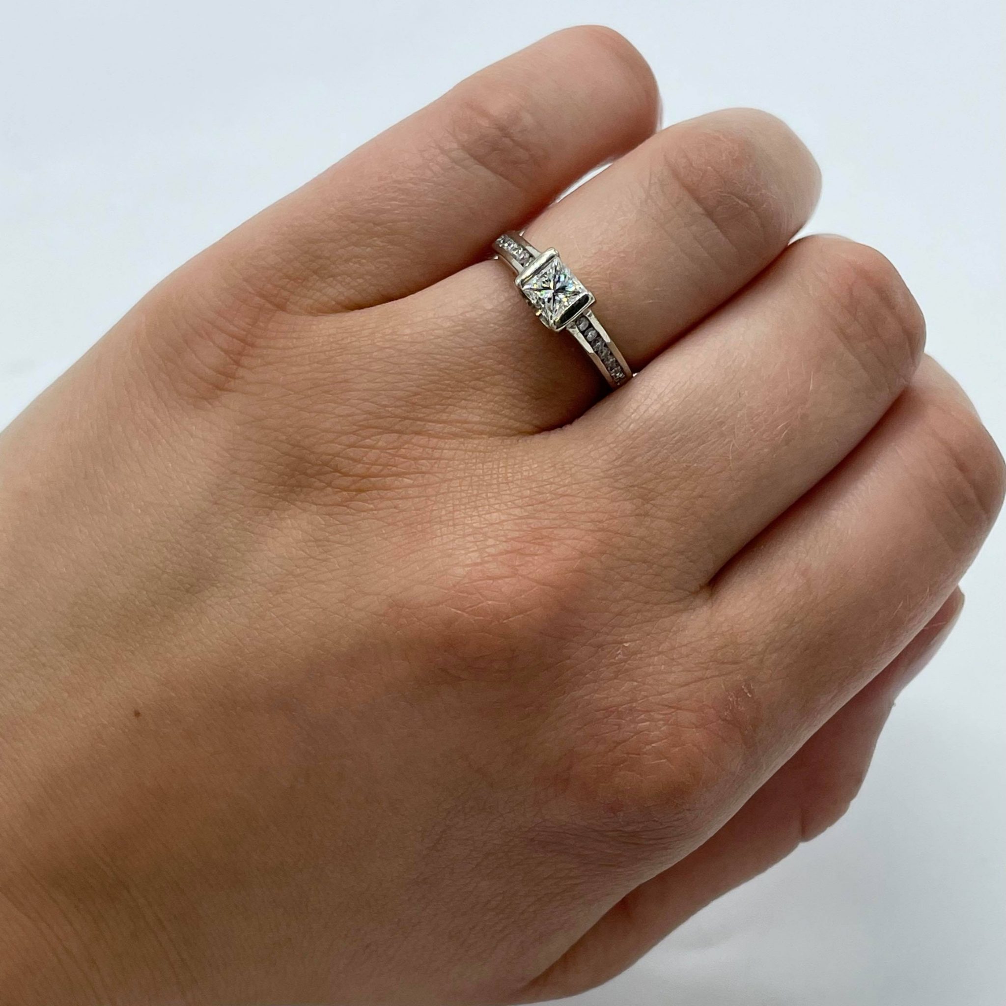 Home Golden Hand Jewellery