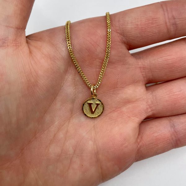 Letter V Round - Pendant - Golden Hand Jewellery