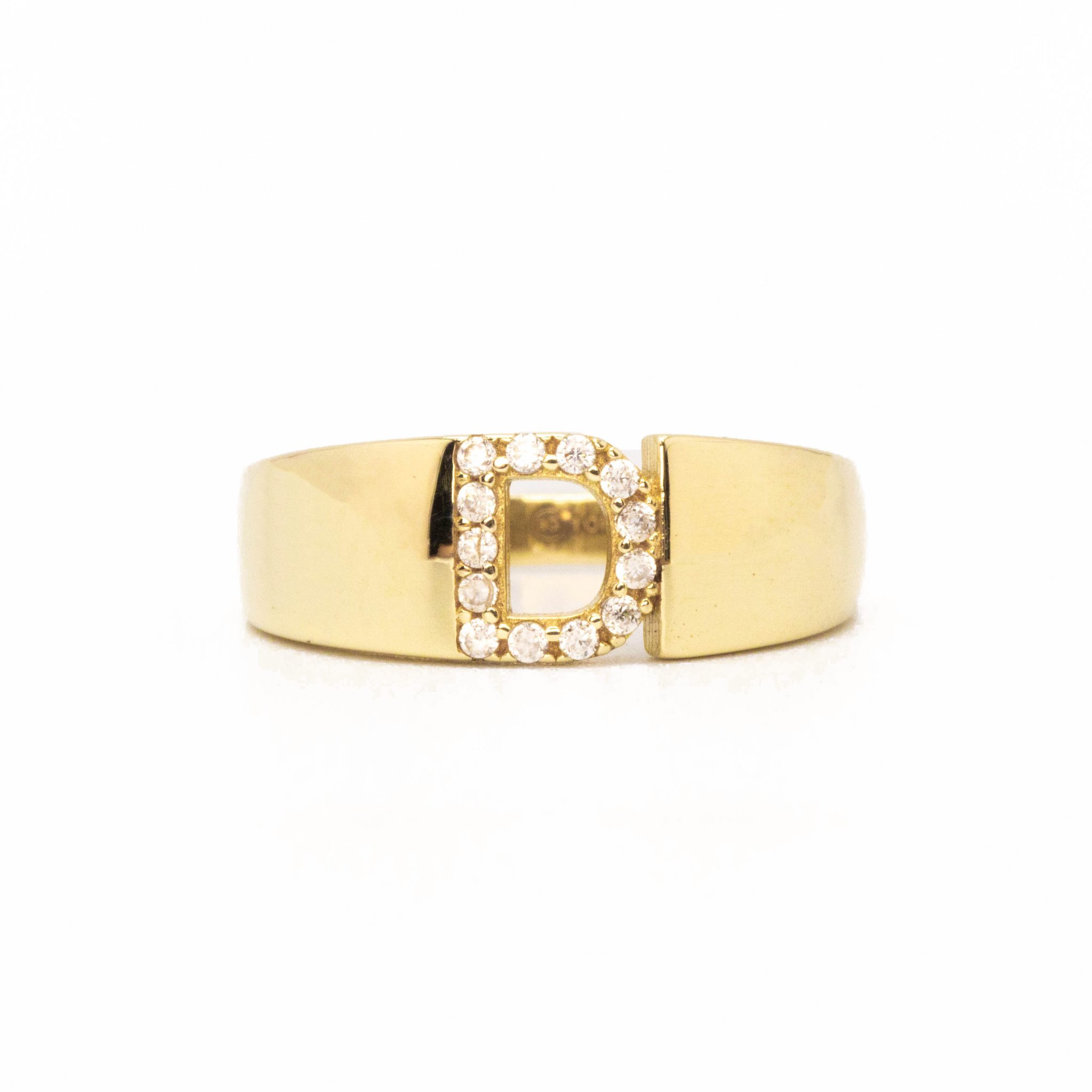 letter-d-band-rings-golden-hand-jewellery