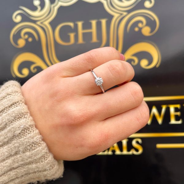 Solitaire 0.52ct 4 Diamond Ring